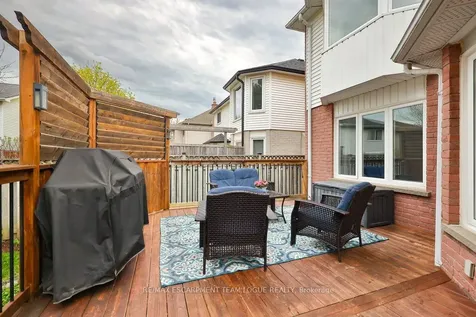 2485 Newport Street Burlington ON L7M 3X7
