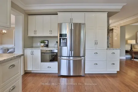 1115 Talka Court Mississauga ON L5C 1B1
