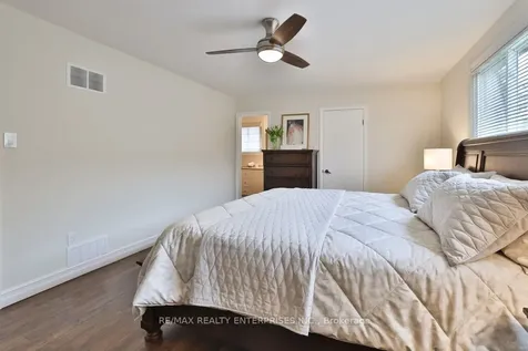 1115 Talka Court Mississauga ON L5C 1B1