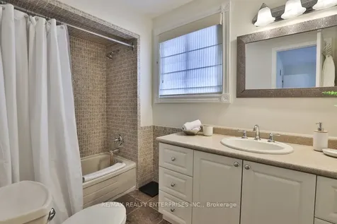 1115 Talka Court Mississauga ON L5C 1B1
