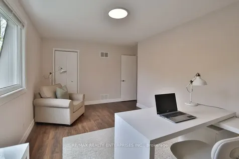 1115 Talka Court Mississauga ON L5C 1B1