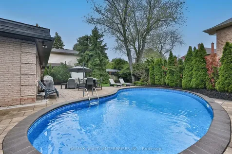 1115 Talka Court Mississauga ON L5C 1B1