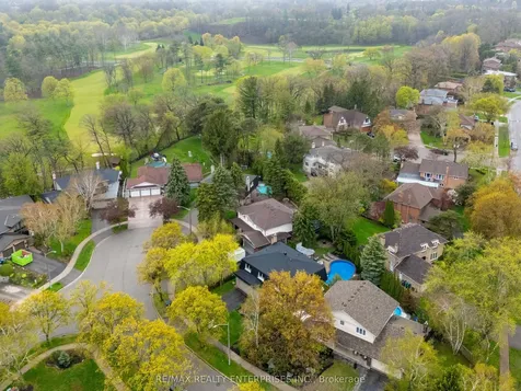 1115 Talka Court Mississauga ON L5C 1B1