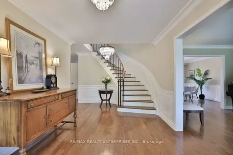1115 Talka Court Mississauga ON L5C 1B1