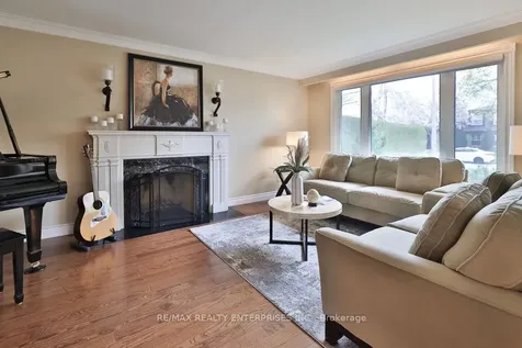 1115 Talka Court Mississauga ON L5C 1B1