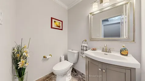 6406 Sapling Trail Mississauga ON L5N 7A4