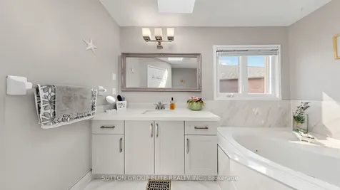 6406 Sapling Trail Mississauga ON L5N 7A4