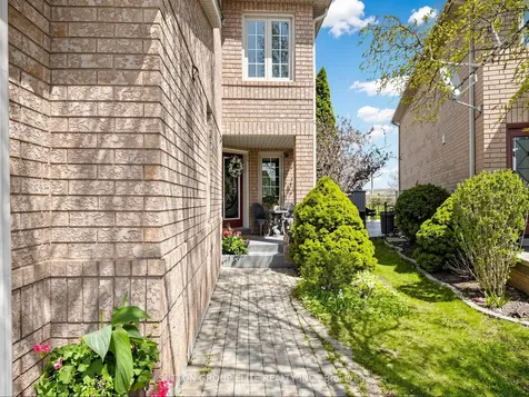 6406 Sapling Trail Mississauga ON L5N 7A4
