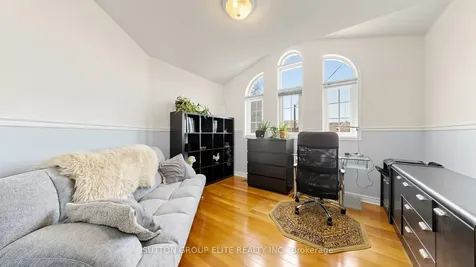 6406 Sapling Trail Mississauga ON L5N 7A4