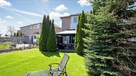 6406 Sapling Trail Mississauga ON L5N 7A4