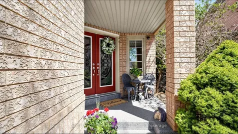 6406 Sapling Trail Mississauga ON L5N 7A4