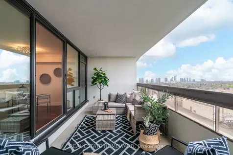 100 Quebec Avenue Toronto ON M6P 4B8