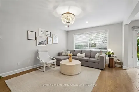 2347 Hollybrook Drive Oakville ON L6M 4T6