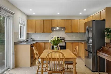 2347 Hollybrook Drive Oakville ON L6M 4T6