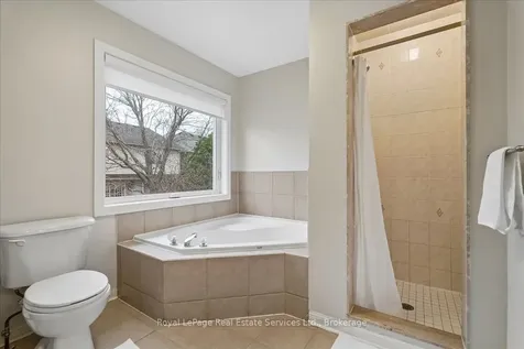 2347 Hollybrook Drive Oakville ON L6M 4T6