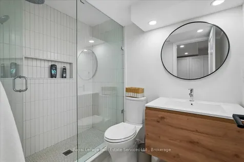 2347 Hollybrook Drive Oakville ON L6M 4T6
