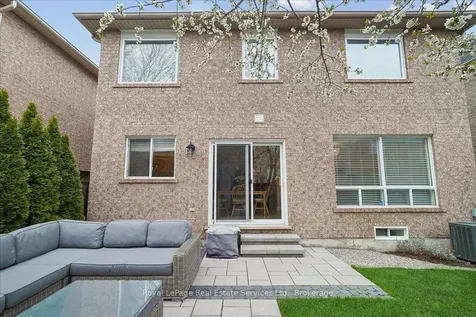 2347 Hollybrook Drive Oakville ON L6M 4T6