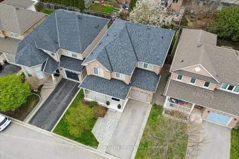 2347 Hollybrook Drive Oakville ON L6M 4T6