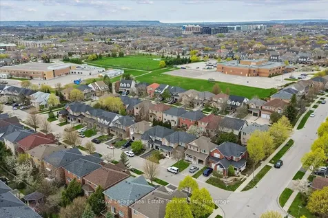 2347 Hollybrook Drive Oakville ON L6M 4T6