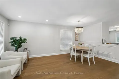 2347 Hollybrook Drive Oakville ON L6M 4T6