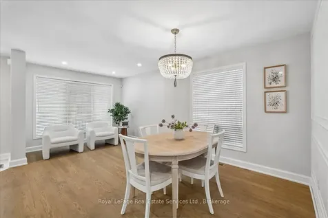 2347 Hollybrook Drive Oakville ON L6M 4T6