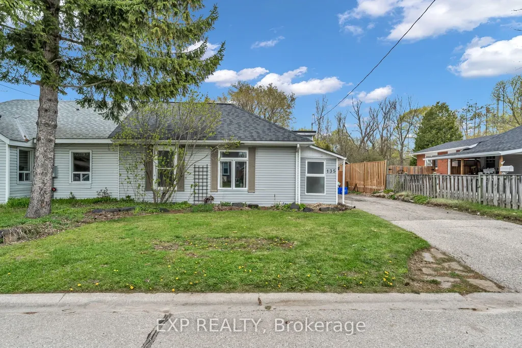 135 Poplar Avenue Halton Hills ON L7J 2E3