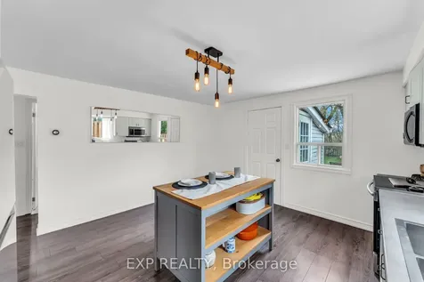 135 Poplar Avenue Halton Hills ON L7J 2E3