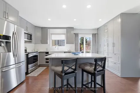 4113 Taffey Crescent Mississauga ON L5L 2A6