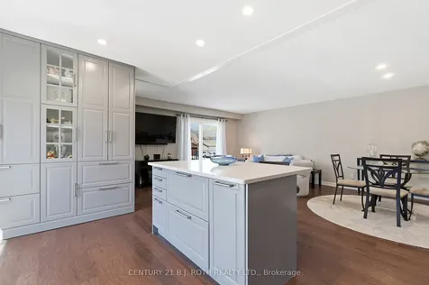 4113 Taffey Crescent Mississauga ON L5L 2A6