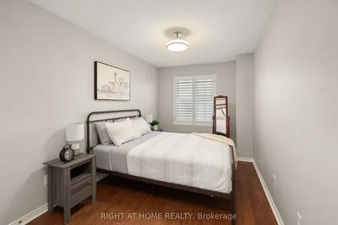 2161 Forest Gate Park Oakville ON L6M 4B3