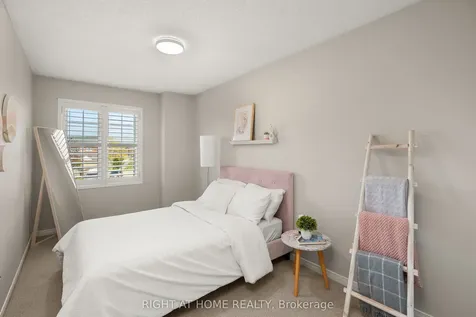 2161 Forest Gate Park Oakville ON L6M 4B3