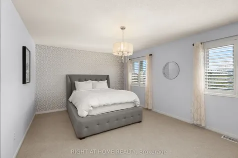 2161 Forest Gate Park Oakville ON L6M 4B3