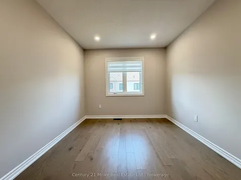 373 Twinflower Place Milton ON L9E 1T2