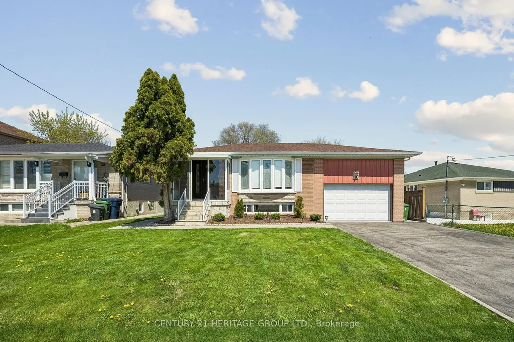 40 Amaron Avenue Toronto ON M9V 1Z1