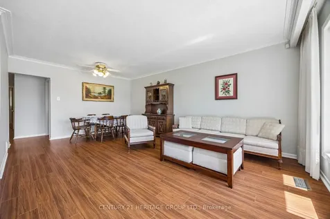 40 Amaron Avenue Toronto ON M9V 1Z1