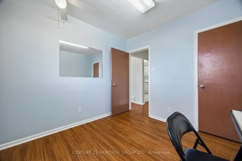 40 Amaron Avenue Toronto ON M9V 1Z1