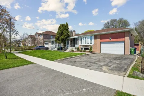40 Amaron Avenue Toronto ON M9V 1Z1