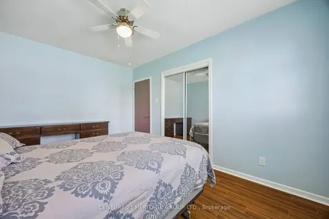 40 Amaron Avenue Toronto ON M9V 1Z1