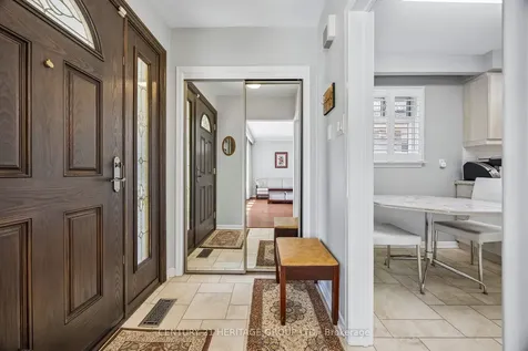 40 Amaron Avenue Toronto ON M9V 1Z1