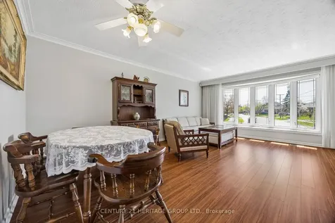 40 Amaron Avenue Toronto ON M9V 1Z1