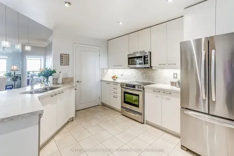 80 Palace Pier Court Toronto ON M8V 4C1