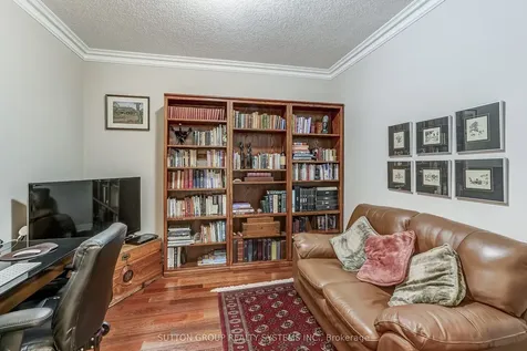 80 Palace Pier Court Toronto ON M8V 4C1