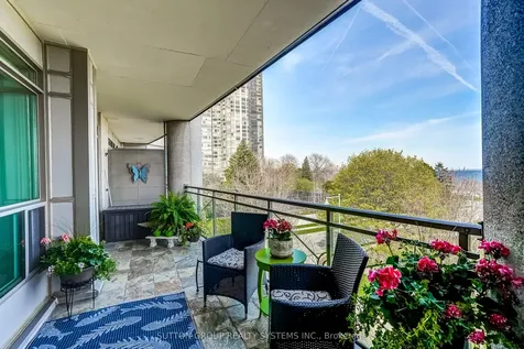 80 Palace Pier Court Toronto ON M8V 4C1