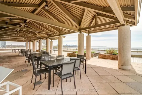 80 Palace Pier Court Toronto ON M8V 4C1