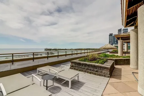 80 Palace Pier Court Toronto ON M8V 4C1
