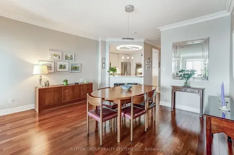 80 Palace Pier Court Toronto ON M8V 4C1