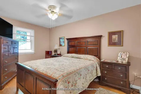 119 Dalrymple Drive Toronto ON M6N 4S2