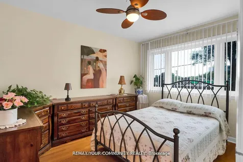 119 Dalrymple Drive Toronto ON M6N 4S2