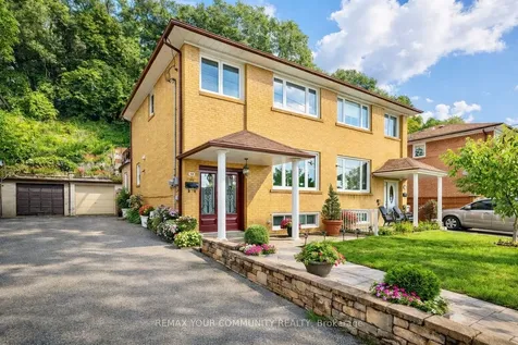 119 Dalrymple Drive Toronto ON M6N 4S2