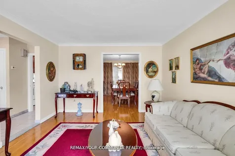 119 Dalrymple Drive Toronto ON M6N 4S2
